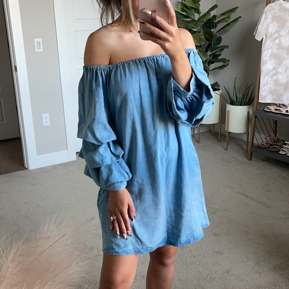 Zara Dresses & Skirts - Zara Chambray Ruffle Sleeve Off The Shoulder Dress